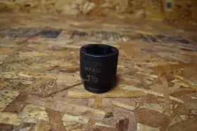 21-048 ARMSTRONG Drive Impact Socket Point