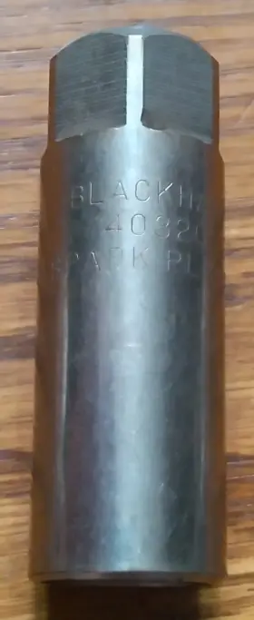 40320S BLACKHAWK Drive Spark Plugs Socket