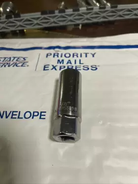 BLPSPS3858 BLUE POINT Tools Spark Plug Socket Drive BLPSPS3858 BLUE POINT Tools Spark Plug Socket Drive