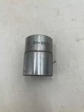8H-8554 CAT Drive Point Shallow Socket #3