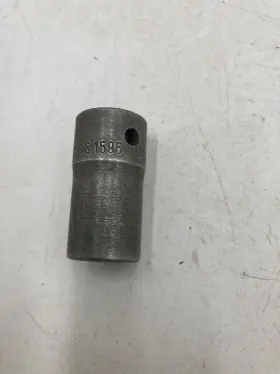 8S1595 CAT Drive Point Shallow Socket