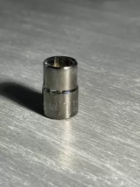 81-825GM CRAFTSMAN Point Drive Shallow Socket