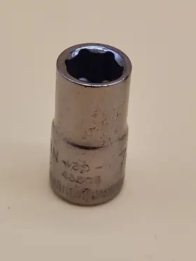 G243503 CRAFTSMAN Tools Drive Socket #2
