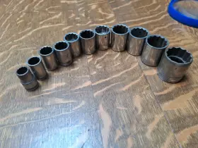 H270 CRAFTSMAN Socket Set Drive Point Husky