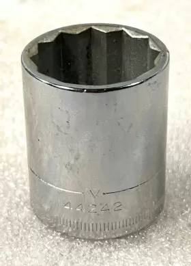 V-44242 CRAFTSMAN Point Drive Socket
