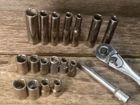 VG-44807 CRAFTSMAN Drive Ratchet Wrench Sockets #2