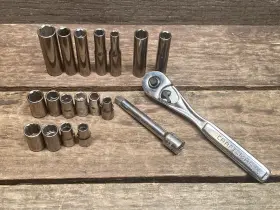 VG-44807 CRAFTSMAN Drive Ratchet Wrench Sockets