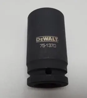 75-137D DEWALT Drive Impact Socket