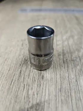 86-306D DEWALT Drive Socket Shallow Box