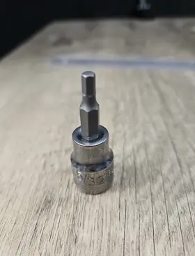 86-388D DEWALT Allen Hex Bit Drive Box