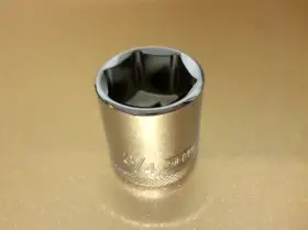 88-982D DEWALT Shallow Drive Socket Standard