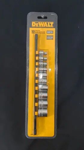 DWMT81546 DEWALT Drive Point Standard Socket Rail Set
