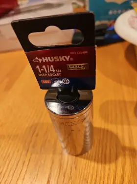 037103326515 HUSKY Socket