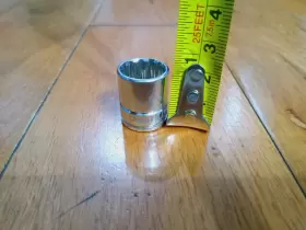 21513 HUSKY Drive Point Shallow Socket