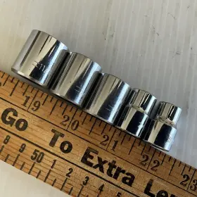 22022 HUSKY Drive Socket Set