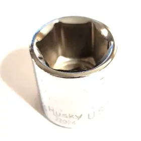 22024 HUSKY Socket Drive Point