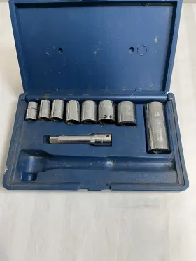 31289 HUSKY Britain Socket Set Cb