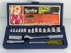 8918 HUSKY Socket Set Britain Tool