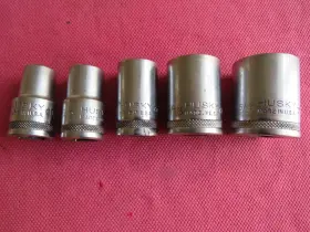 CT121 HUSKY Drive Sockets