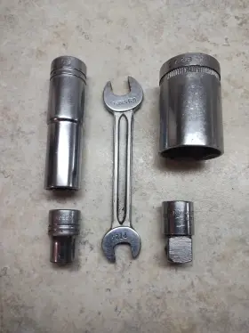 2738-6618-6212H-482-P723 INDESTRO Sockets