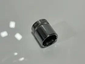 TY3150 JOHN DEERE Shallow Socket Point Drive John-deere