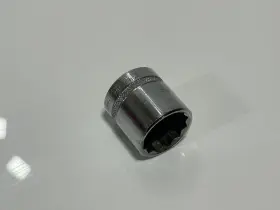 TY3151 JOHN DEERE Shallow Socket Point Drive John-deere