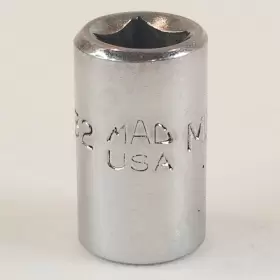 M116R MAC TOOLS Point Drive Shallow Socket #2