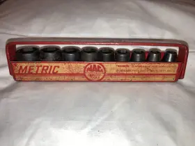 MT9Y MAC TOOLS Drive Socket Set Point