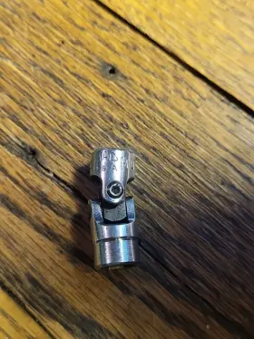 MU106 MAC TOOLS Shallow Swivel Socket Drive Point