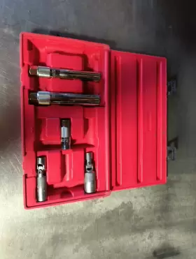 SPK9SET MAC TOOLS Spark Plug Socket Set Shallow Incomplete