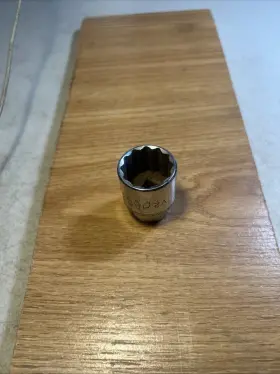 V2-24MMR MAC TOOLS Shallow Socket Drive Point