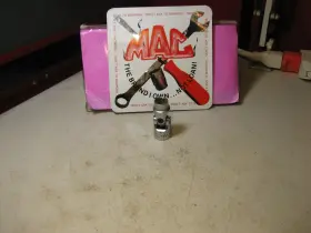 XU122 MAC TOOLS Drive Swivel Socket
