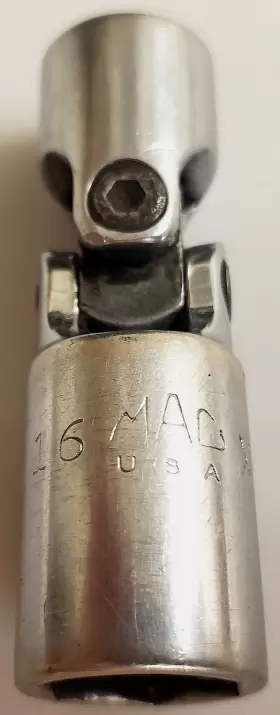 XU186D MAC TOOLS Drive Swiveling Point Swivel Socket