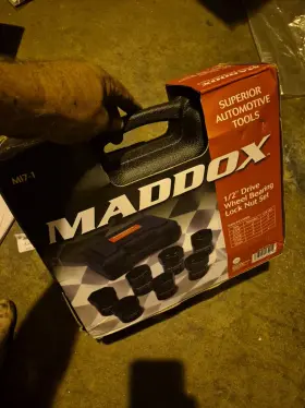 58148 MADDOX Drive Wheel Bearing Lock Nut Socket Set