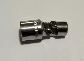 ADU162 MATCO Drive Swivel Point Socket #3