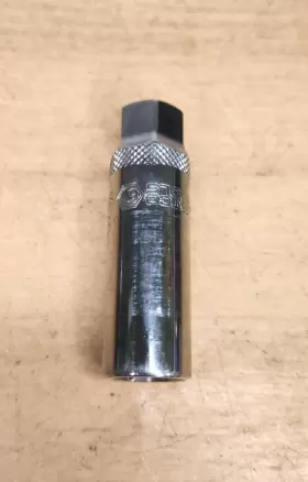 SP4931 MATCO TOOLS Drive Knurled Magnetic Spark Plug Socket #2