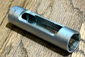 606-589-00-09-00 MERCEDES Tools Diesel Fuel Injector Removal