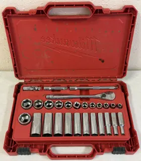 48-22-9804 MILWAUKEE Drive Socket Set