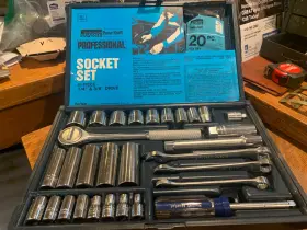 Montgomery Ward Powr Kraft 84-26835 Power Professional Socket Set 52 Piece 1/4 Inch And 3/8 Drive