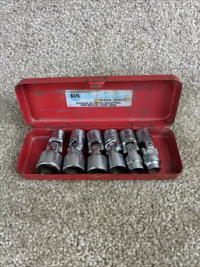 NBF-12 NEW BRITAIN Drive Joint Socket Set Box