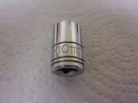 40709 SK Tools Drive Point Shallow Socket #2