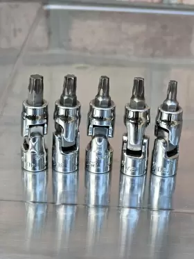 105TUTX SNAP-ON Tools Drive Stubby Swivel Torx Bit Socket Set