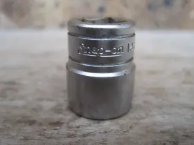 F-14M SNAP-ON Point Shallow Socket Drive