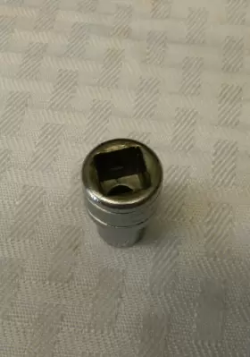 FLE100 SNAP-ON Drive Inverted Torx Socket #2