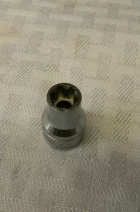 FLE100 SNAP-ON Drive Inverted Torx Socket #3