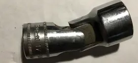 FUM-17 SNAP-ON Flank Drive Shallow Swivel Socket #3