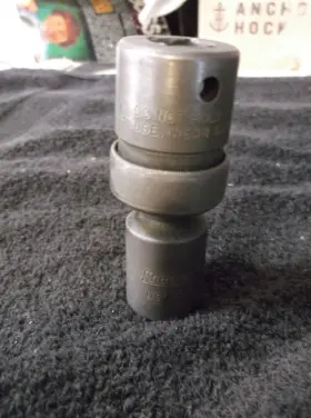 ILP-22 SNAP-ON Drive Swivel Socket