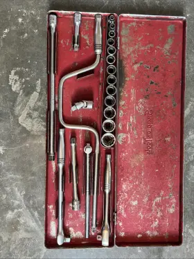 KR-281 SNAP-ON Socket Set