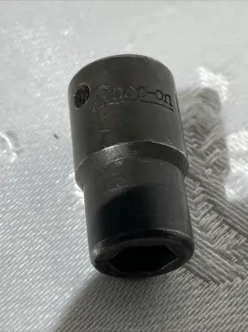 MGM8D SNAP-ON Tools Flank Drive Magnetic Shallow Socket
