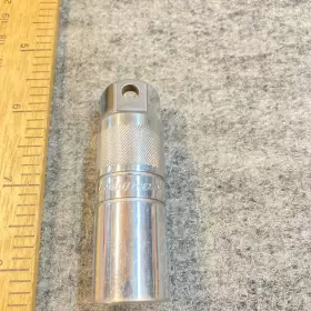 S9717KA SNAP-ON Spark Plug Socket Point Drive #2 S9717KA SNAP-ON Spark Plug Socket Point Drive #2